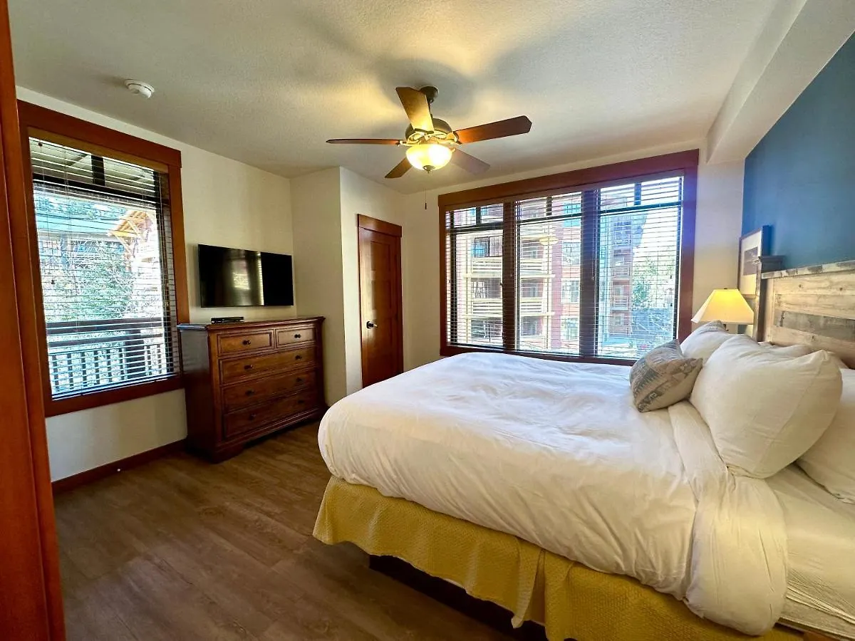 Dom wakacyjny Quiet, Updated, Corner Condo In The Village! Parking, Pool & Spa Mammoth Lakes Stany Zjednoczone Ameryki