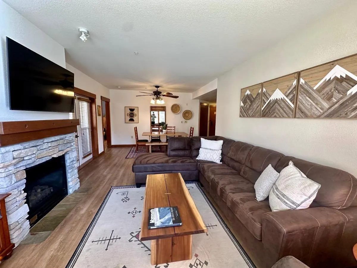 Quiet, Updated, Corner Condo In The Village! Parking, Pool & Spa Mammoth Lakes Dom wakacyjny